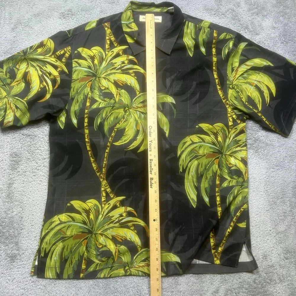 Tommy Bahama Shirt Men's L Black Silk Coconut Palm Tree Hawaiian Camp Pocket‎